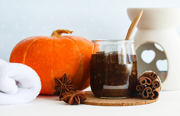 6 cong thuc don gian giup ban phuc hoi do am cho toc tai nha hinh 3