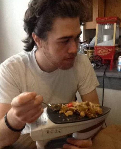 Thế này thì tiết kiệm được khối tiền mua lò vi sóng.