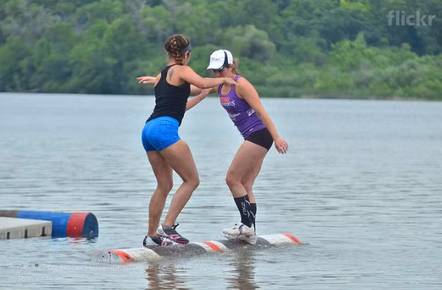 Những môn thể thao… kỳ cục - Hình 10