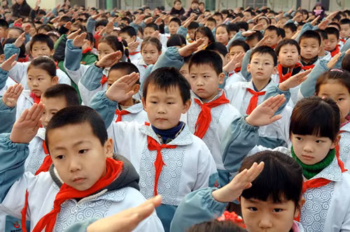 Cậu bé Trung Quốc gây sốt khi nói về ước mơ giàu có