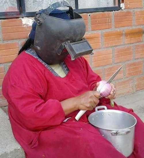 Thái hành thế này thì không bao giờ bị cay mắt.