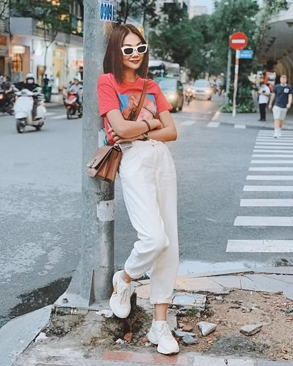 Học lỏm cách diện đồ trắng tinh tế mà không nhàm chán như sao Việt