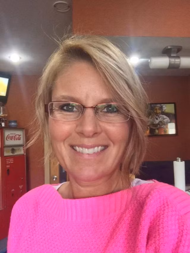 Khoảng 30 phút sau khi ăn các thực phẩm chứa TMA, cơ thể Connie sẽ bắt đầu bốc mùi