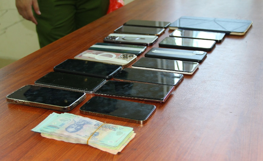 Tang vật chuyên án bị thu giữ. Ảnh: CANA. Tang vật chuyên án bị thu giữ. Ảnh: CANA.