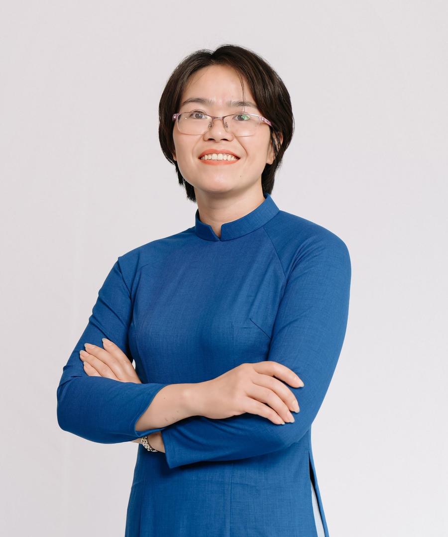 Cô Trịnh Thị Kim Dung - giáo viên Tiếng Anh, Trường THPT Ban Mai. Cô Trịnh Thị Kim Dung - giáo viên Tiếng Anh, Trường THPT Ban Mai.