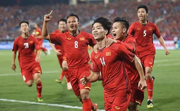 và phải giúp tuyển Việt Nam chiến thắng ở vòng loại World Cup đang khiến ông Park thực sự khó khăn