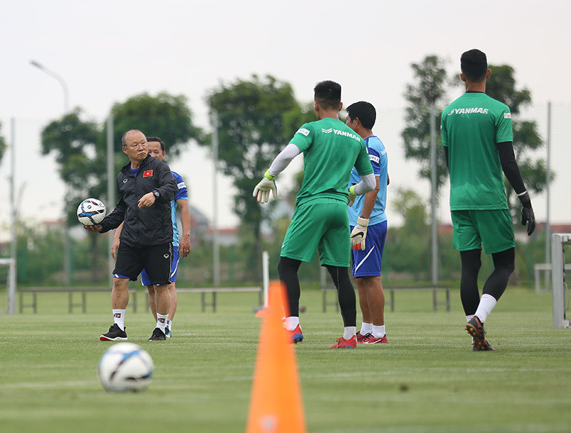 Cùng lúc phải gánh U22 Việt Nam hướng đến HCV SEA Games Cùng lúc phải gánh U22 Việt Nam hướng đến HCV SEA Games