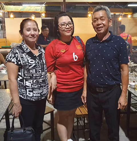 CĐV Việt Nam sẽ nhuộm đỏ Buriram trước trận gặp Thái Lan ảnh 2