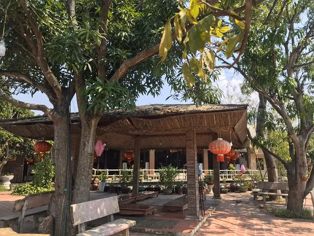 UBND xã không mời được sư thầy nghi gạ tình phóng viên đến họp - 10