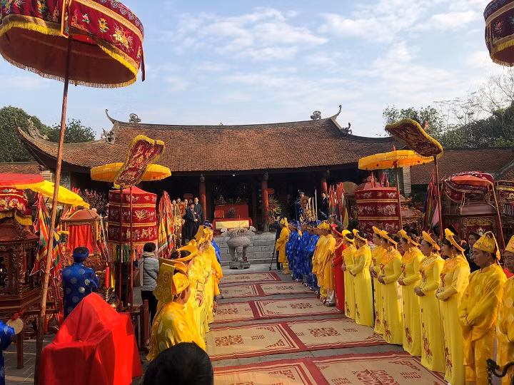 Một phần nghi thức trong lễ hội.