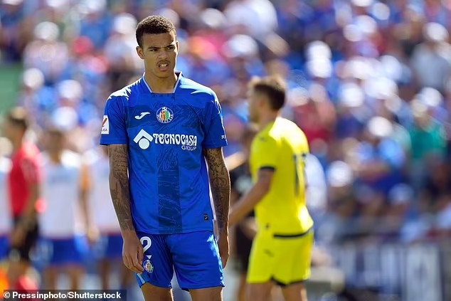 Greenwood gần như bít cửa trở về Old Trafford.