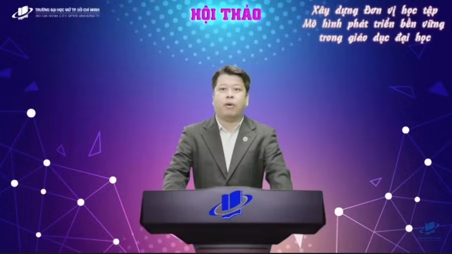 Tiến sĩ Lê Nguyễn Quốc Khang- Phó Hiệu trưởng Trường ĐH Mở TP.HCM phát biểu tại hội thảo