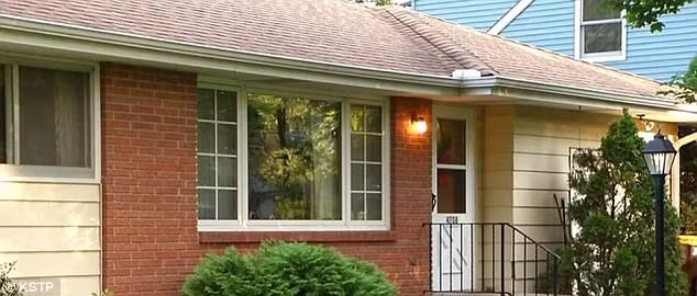 Ngôi nhà của ông Robert James Kuefler ở White Bear Lake thuộc bang Minnesota, Mỹ.