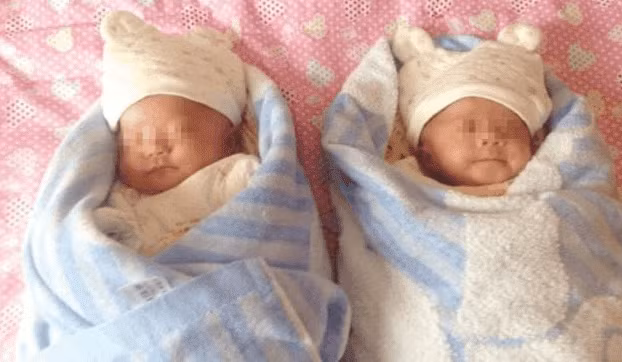 y ta mung ro vi me 9x sinh doi, nguoi than thay 2 dua tre thi bo di gap - 2