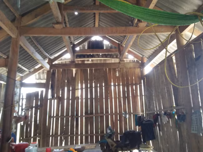 Bé trai 2 tuổi sợ hãi, khóc thét sau 2 tháng gặp lại bố bị tai nạn giao thông - Ảnh 6.