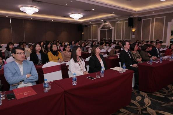 Hội thảo “Sunshine Maple Bear – Cùng con kiến tạo tương lai” thu hút sự tham gia của hàng trăm quý phụ huynh. Hội thảo “Sunshine Maple Bear – Cùng con kiến tạo tương lai” thu hút sự tham gia của hàng trăm quý phụ huynh.