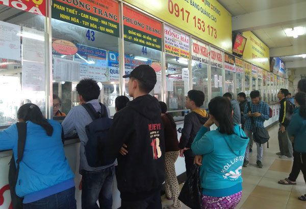 Xe khách Tết đua nhau bắt chẹt hành khách ảnh 2 Xe khách Tết đua nhau bắt chẹt hành khách ảnh 2