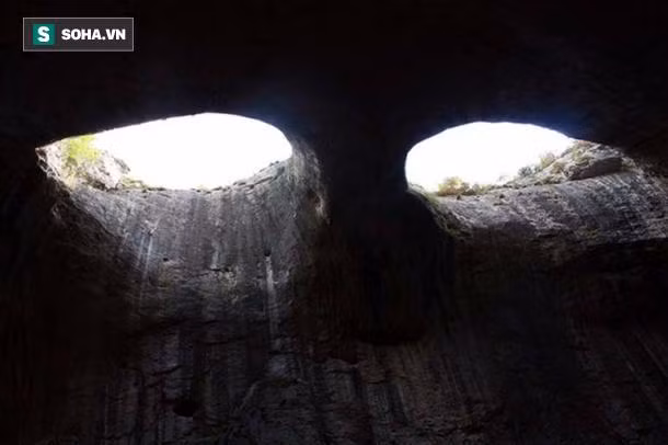 Hai lỗ hổng được ví như 