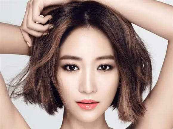 4 dấu hiệu báo trước số mệnh người phụ nữ giàu sang, cả đời hưởng phúc, sống vương giả-2