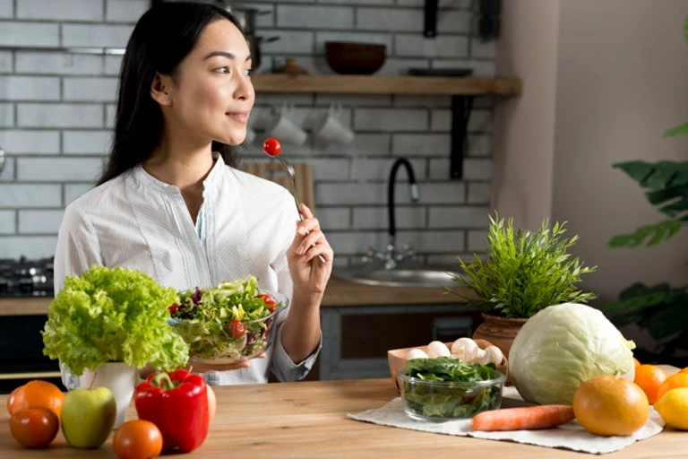 Người thích ăn thịt và người thích ăn chay, ai khỏe mạnh hơn và sống lâu hơn?