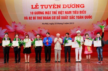 Lễ trao giải Gương mặt trẻ Việt Nam tiêu biểu 2012