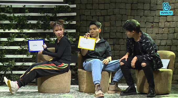 Bên cạnh đó, Kelvin Khánh - Khởi My còn tham gia những thử thách quen thuộc của chương trình như trò chơi "Tưởng hiểu nhau lắm!" hay nhìn khẩu hình để đoán đối phương đang nói tới điều gì trong game "Hà Nội ơi! Tớ đói rồi". Cả hai khuấy động bầu không khí bằng sự hài hước, dí dỏm và trẻ trung khiến khán giả không ngừng cười. Kelvin Khánh - Khởi My khuấy động Fan Meeting tại Hà Nội - 11