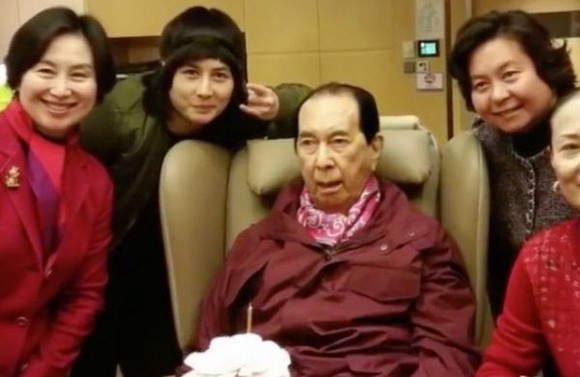 Hà Hồng Sân,Lê Uyển Hoa,sao Hoa ngữ,ông trùm sòng bạc Macau