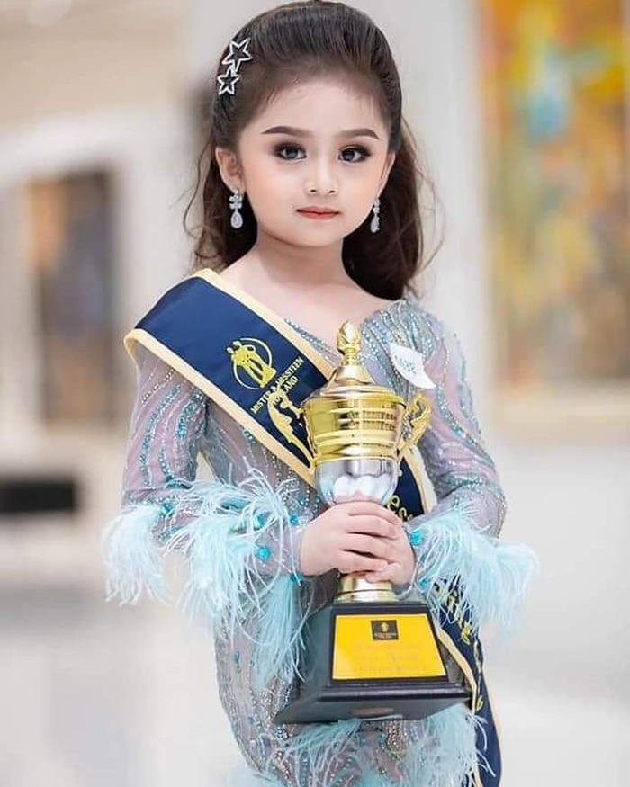 Nhan sắc cực xinh của cô bé 6 tuổi đăng quang Hoa hậu nhí Thái Lan 2019 ảnh 1 Nhan sắc cực xinh của cô bé 6 tuổi đăng quang Hoa hậu nhí Thái Lan 2019 ảnh 1