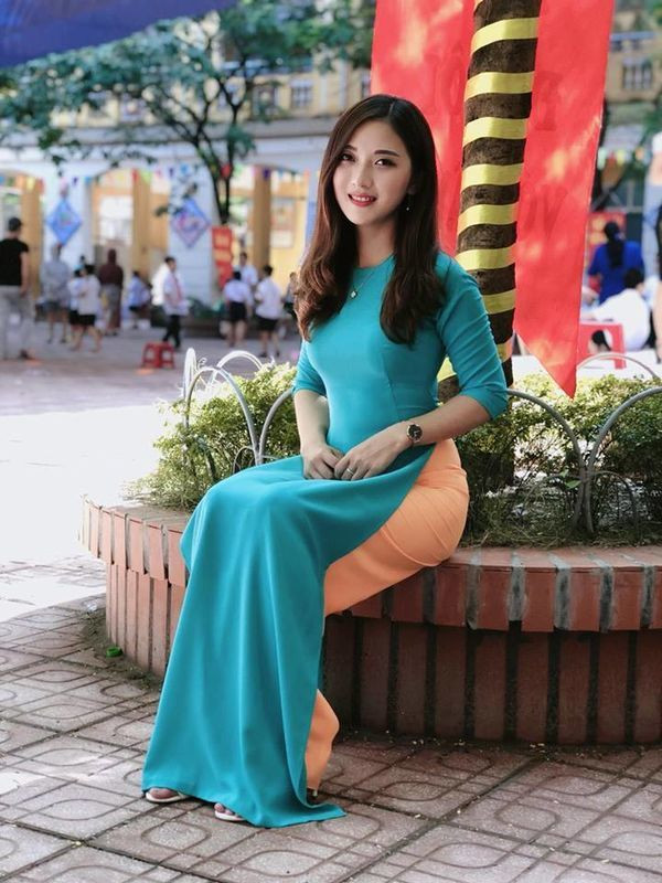 Ngẩn ngơ ngắm nhan sắc 5 cô giáo  Ngẩn ngơ ngắm nhan sắc 5 cô giáo