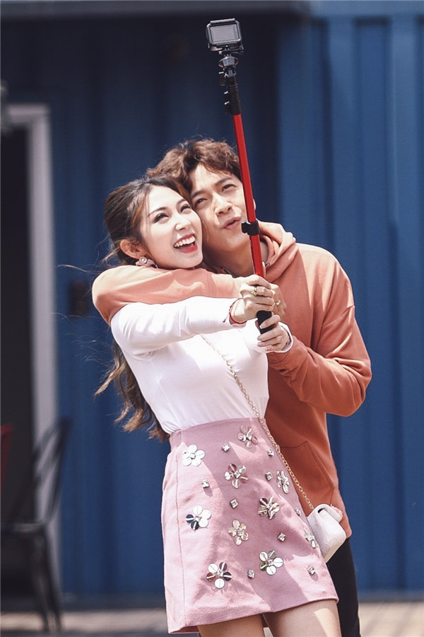 Giữa ồn ào sắp làm đám cưới, cùng nhìn lại mối tình sâu đậm nhất của Ngô Kiến Huy với Khổng Tú Quỳnh