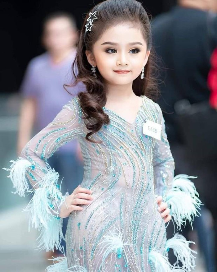 Nhan sắc cực xinh của cô bé 6 tuổi đăng quang Hoa hậu nhí Thái Lan 2019 ảnh 3 Nhan sắc cực xinh của cô bé 6 tuổi đăng quang Hoa hậu nhí Thái Lan 2019 ảnh 3