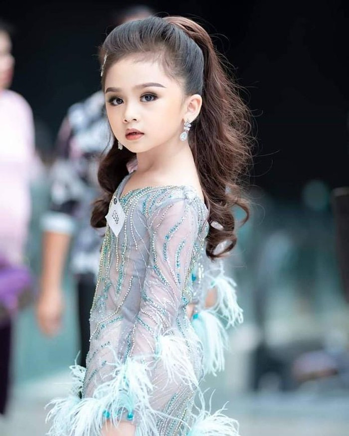 Nhan sắc cực xinh của cô bé 6 tuổi đăng quang Hoa hậu nhí Thái Lan 2019 ảnh 4 Nhan sắc cực xinh của cô bé 6 tuổi đăng quang Hoa hậu nhí Thái Lan 2019 ảnh 4