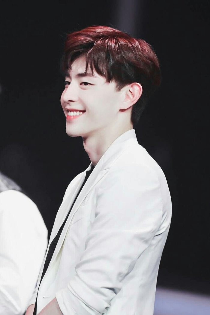 Đặng Luân chất vấn Dương Mịch: "Giữa em với Ngụy Đại Huân, chị thích ai hơn?" ảnh 7 Đặng Luân chất vấn Dương Mịch: Giữa em với Nguỵ Đại Huân, chị thích ai hơn? ảnh 6