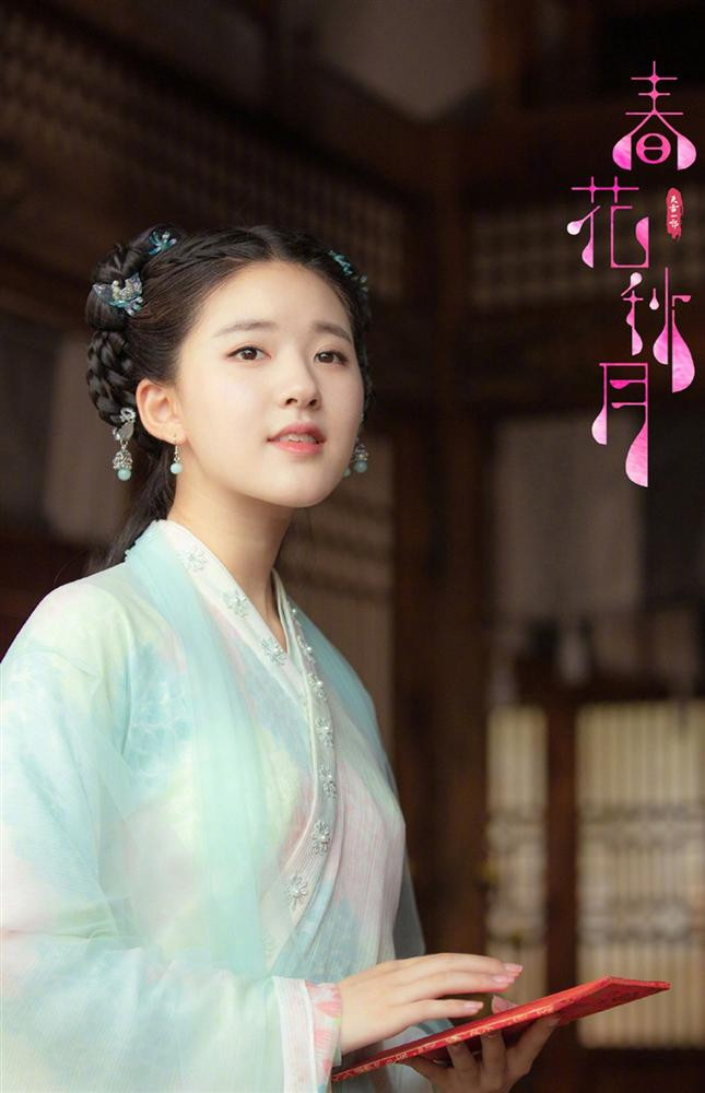 Rộ tin Triệu Lệ Dĩnh bị đoàn phim bạc đãi, phải mặc trang phục cũ của đàn em-4