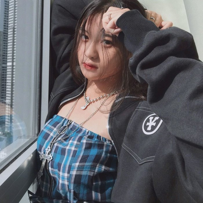 Nữ sinh 10X đen nhẻm, "lột xác cực mạnh" xinh như gái Hàn sau khi bị bạn bè chê bai ảnh 11 Nữ sinh 2003 lột xác cực mạnh xinh như gái Hàn Quốc sau khi bị bạn bè chê béo và quê mùa ảnh 11