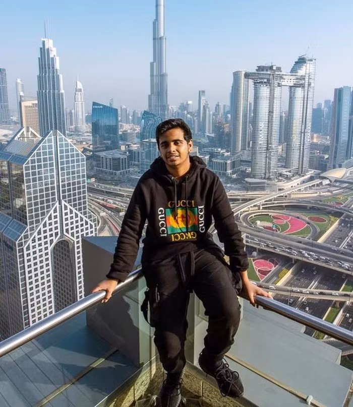 Choáng với cuộc sống sang chảnh của rich kid 10X Dubai ảnh 2 Choáng với cuộc sống sang chảnh của rich kid 10X Dubai ảnh 2