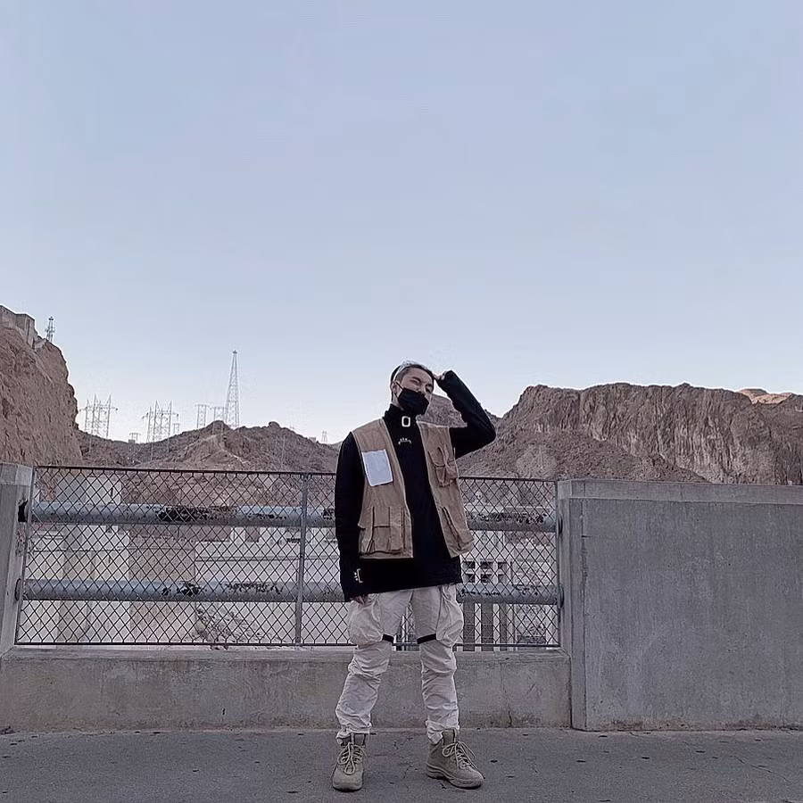 Sơn Tùng sở hữu chiều cao khiêm tốn, vậy mà ai còn nỡ dìm anh ấy tới nơi tới chốn thế này-7