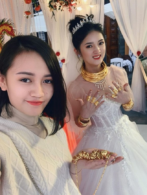 co-dau-cao-1-ngoisao.vn-w800-h1052.jpg 0 Cao Bằng, cô dâu, kiểm sát viên, mạng xã hội