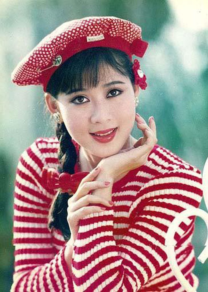 Nhan sắc sang trọng, đài các thời son trẻ của Diễm Hương ảnh 3