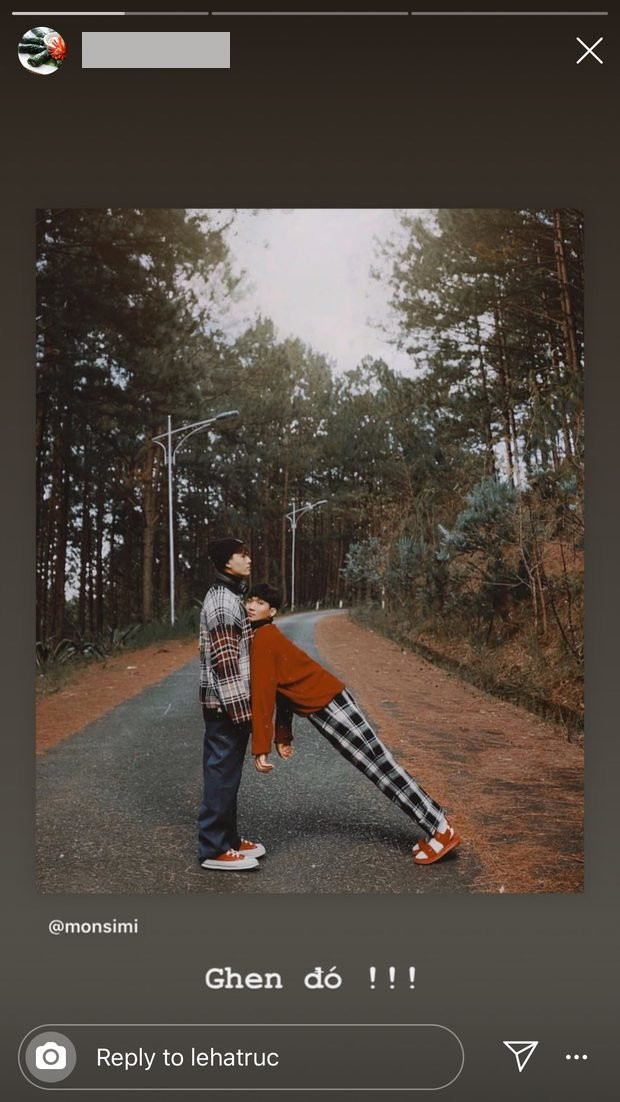 Những bạn trẻ bắt đầu “đu” theo trend pose dáng mới lạ này