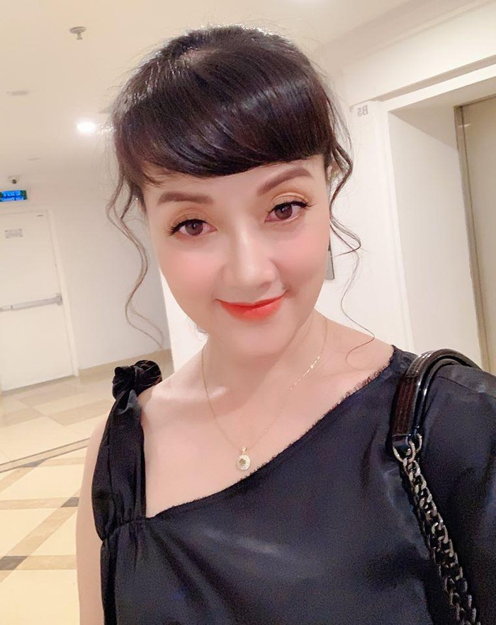 Vì sao Vân Dung không bao giờ chia sẻ chuyện chồng, con? ảnh 3 Vì sao Vân Dung không bao giờ chia sẻ chuyện chồng, con? ảnh 3