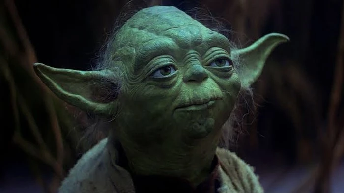 Tốt nghiệp Yoda, hình hồi bé chưa được khen bao lâu thì Thanos đã xuất hiện.