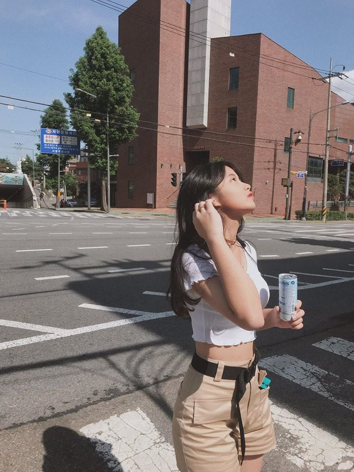 Nữ sinh 10X đen nhẻm, "lột xác cực mạnh" xinh như gái Hàn sau khi bị bạn bè chê bai ảnh 6 Cô bạn cao 1m65 và nặng 50kg