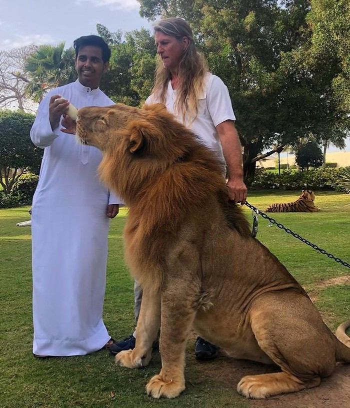 Choáng với cuộc sống sang chảnh của rich kid 10X Dubai ảnh 10 Choáng với cuộc sống sang chảnh của rich kid 10X Dubai ảnh 10