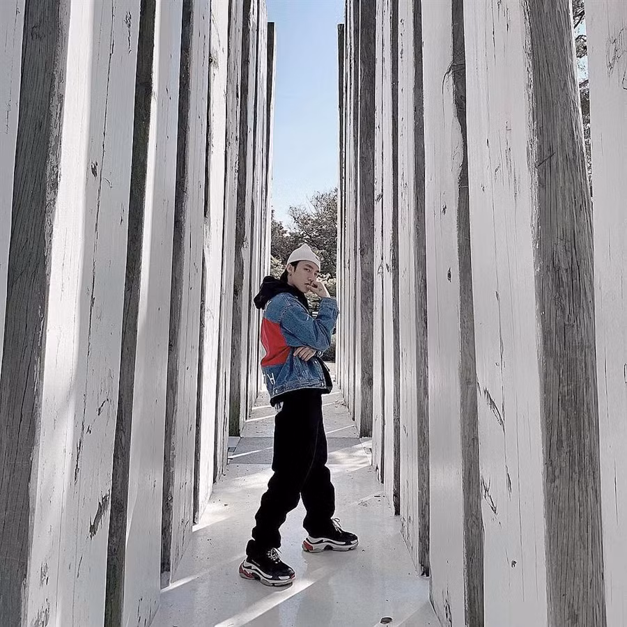 Sơn Tùng sở hữu chiều cao khiêm tốn, vậy mà ai còn nỡ dìm anh ấy tới nơi tới chốn thế này-10