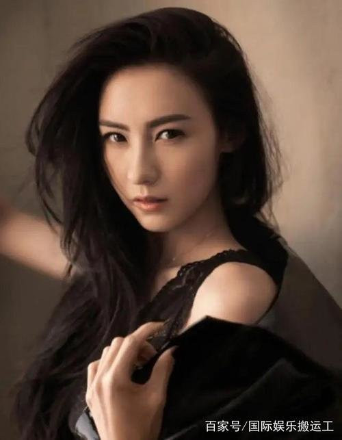 Trương Bá Chi tổ chức sinh nhật cho con trai thứ ba, người đàn ông ngoại quốc bị nghi ngờ là cha ruột của Marcus-1