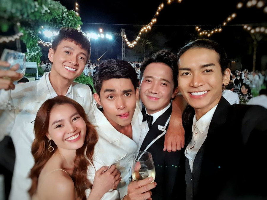 Đông Nhi đăng album ảnh cưới, Ngô Kiến Huy - Jun Phạm "giận tím người" ảnh 7 Đông Nhi đăng album ảnh cưới, Ngô Kiến Huy - Jun Phạm giận tím người vì bị dìm tả tơi-9