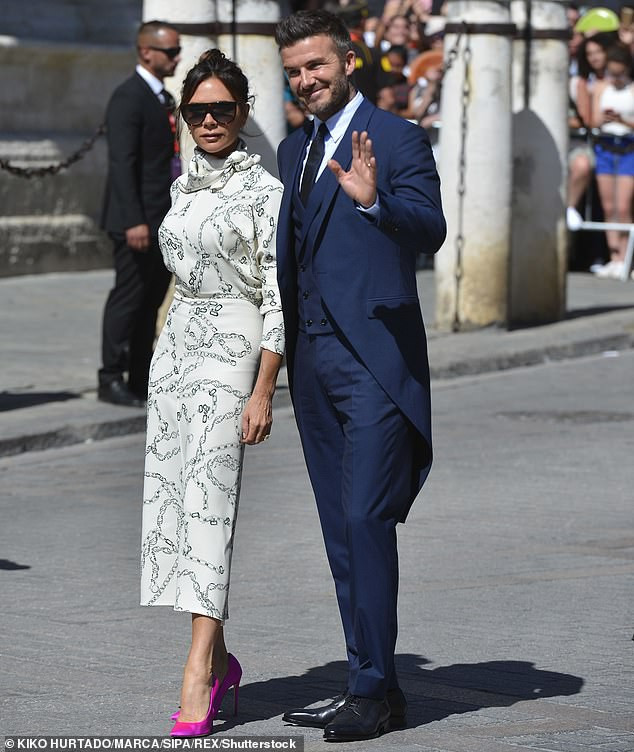 Thương hiệu thời trang Victoria Beckham lỗ khổng lồ ảnh 2 ‘Giật mình’ trước khoản lỗ khổng lồ của thương hiệu thời trang Victoria Beckham - ảnh 2