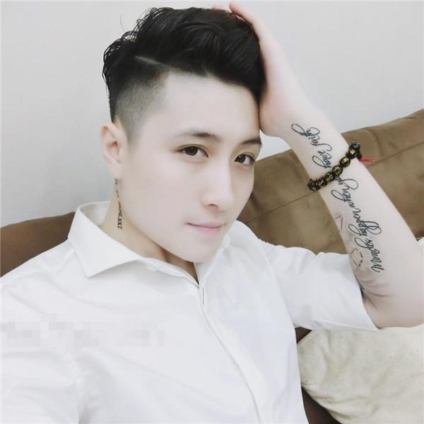chuyen-tinh-cua-mc-dep-nhat-vtv-va-nguoi-yeu-dong-gioi-kem-7-tuoi--giadinhvietnam.com 11 chuyen-tinh-cua-mc-dep-nhat-vtv-va-nguoi-yeu-dong-gioi-kem-7-tuoi--giadinhvietnam.com 11