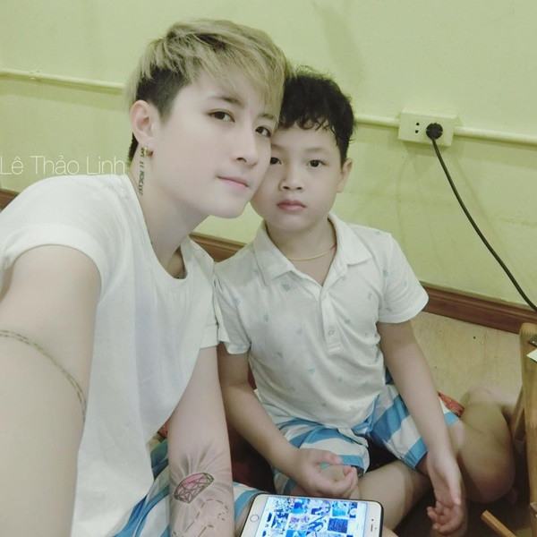 chuyen-tinh-cua-mc-dep-nhat-vtv-va-nguoi-yeu-dong-gioi-kem-7-tuoi--giadinhvietnam.com 12 chuyen-tinh-cua-mc-dep-nhat-vtv-va-nguoi-yeu-dong-gioi-kem-7-tuoi--giadinhvietnam.com 12